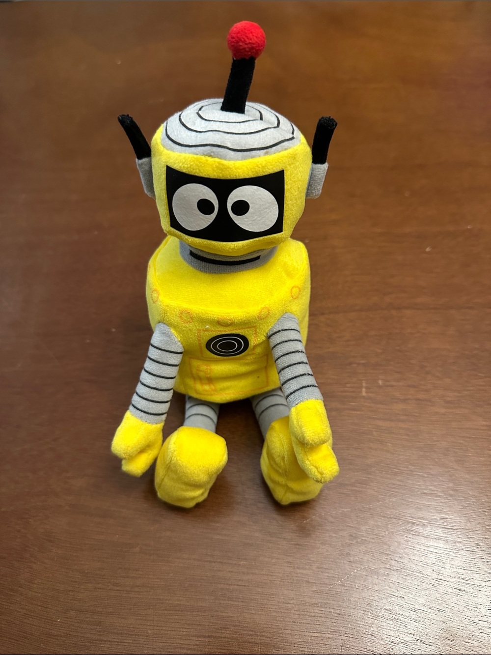 Ty Yo Gabba Gabba Plex Yellow Robot Plush